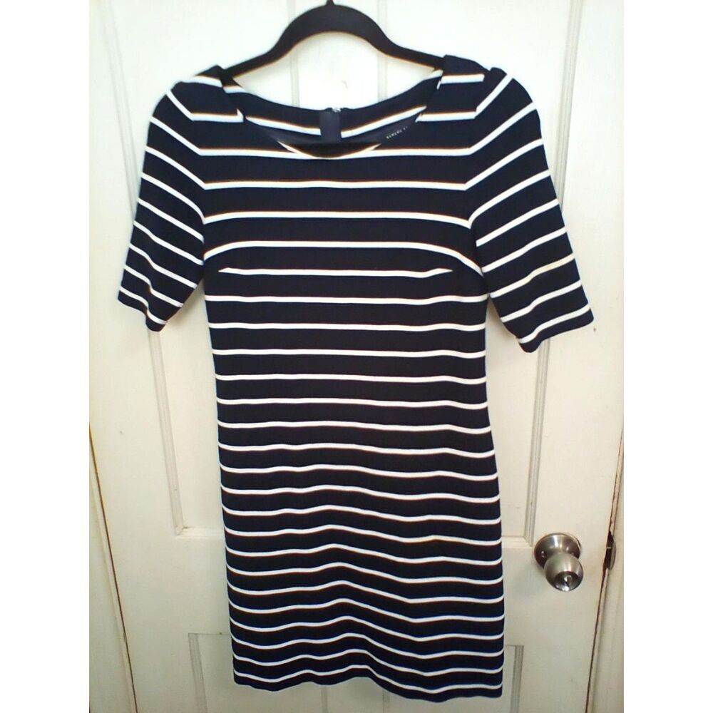 Banana Republic Bodycon Dress Womens 0 Black White Striped Short Sleeve Zip Back